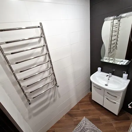 Modern Apartment On Belvedere Iwano-Frankiwsk Zewnętrze zdjęcie